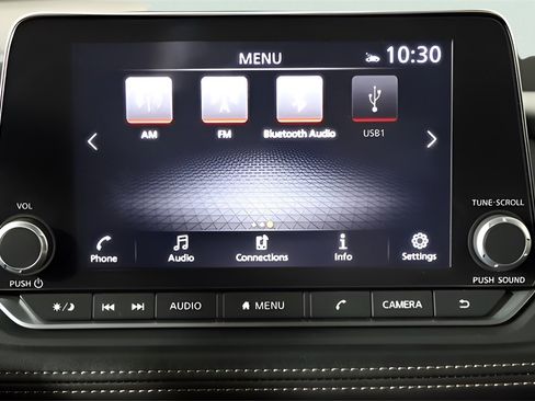 Used 2024 Nissan Rogue SV image 22