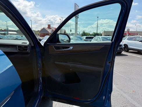 Used 2026 Volkswagen Atlas SE AWD/4WD image 11