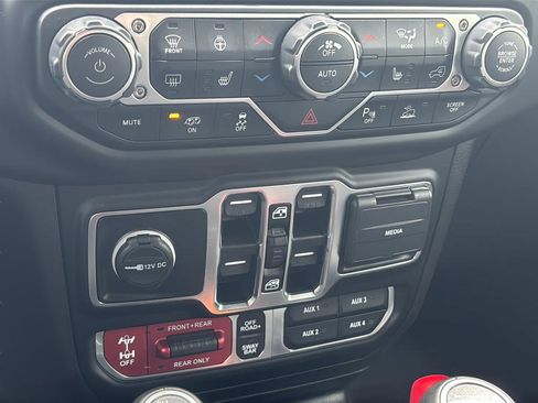 Used 2023 Jeep Wrangler Unlimited Rubicon 392 w/ Trailer Tow Package image 33