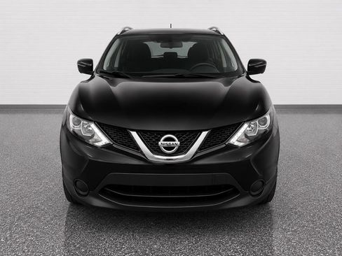 Used 2018 Nissan Rogue Sport SV FWD image 6