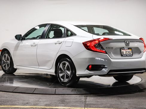 Used 2019 Honda Civic LX image 2