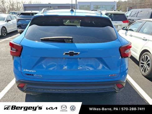 Used 2024 Chevrolet Trax RS w/ Driver Confidence Package image 6