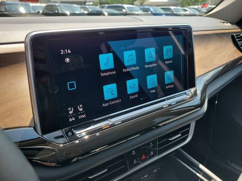 Certified 2025 Volkswagen Atlas SE w/ Panoramic Sunroof Package image 27