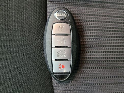 Used 2023 Nissan Sentra SV FWD image 32