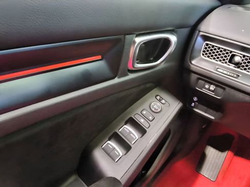 Used 2024 Honda Civic Type R image 27