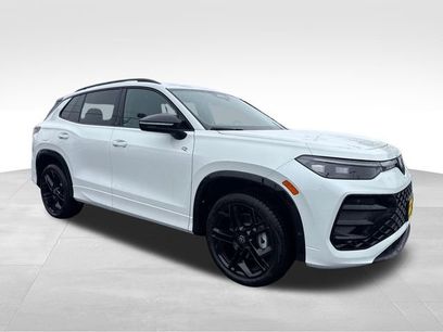 New 2026 Volkswagen Tiguan SE R-Line