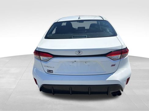 Used 2024 Toyota Corolla SE image 4