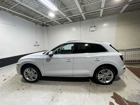 Used 2020 Audi Q5 2.0T Premium Plus w/ Premium Plus Package AWD/4WD image 3