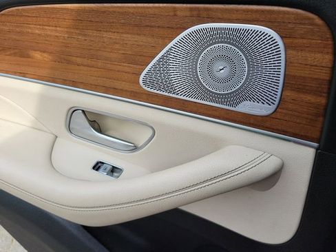 Used 2021 Mercedes-Benz GLE 350 image 17