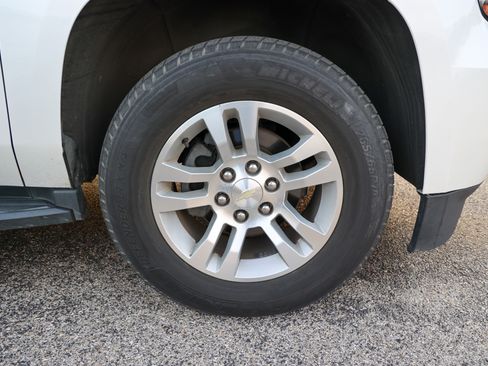 Used 2018 Chevrolet Tahoe LT AWD/4WD image 13
