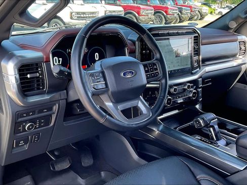 Used 2022 Ford F150 Lariat image 17