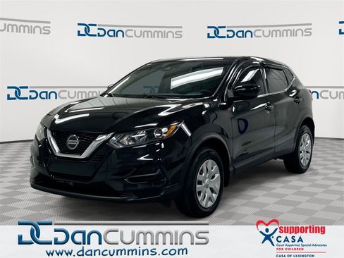 Used 2020 Nissan Rogue Sport S image 1