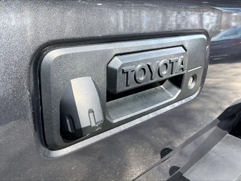 Used 2023 Toyota Tacoma Limited AWD/4WD image 30
