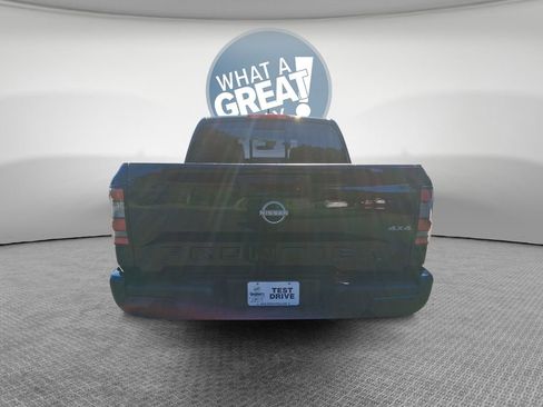 Used 2025 Nissan Frontier SV w/ SV Convenience Package AWD/4WD image 5