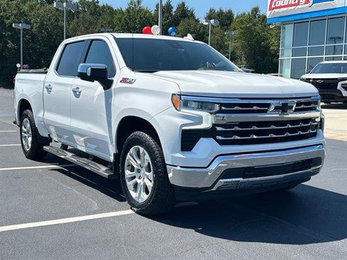 Used 2022 Chevrolet Silverado 1500 LTZ image 6