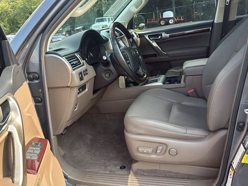 Used 2019 Lexus GX 460 Premium AWD/4WD image 10