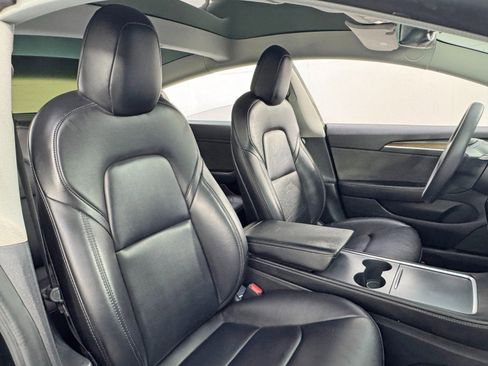 Used 2022 Tesla Model 3 Performance image 38