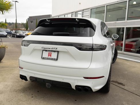 Used 2022 Porsche Cayenne GTS image 6