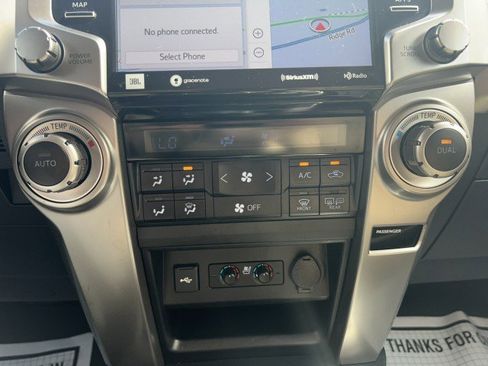 Used 2022 Toyota 4Runner Limited image 31