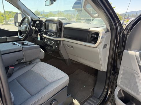 Used 2021 Ford F150 XLT w/ Equipment Group 301A Mid AWD/4WD image 32