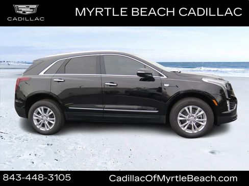 New 2026 Cadillac XT5 Luxury FWD image 2