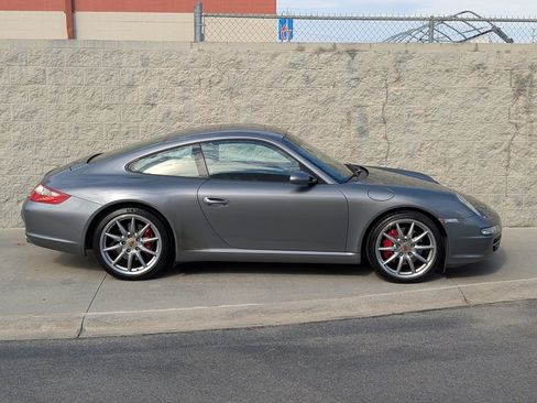 Used 2005 Porsche 911 Carrera S image 8