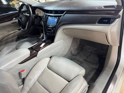 Used 2013 Cadillac XTS Premium FWD image 9