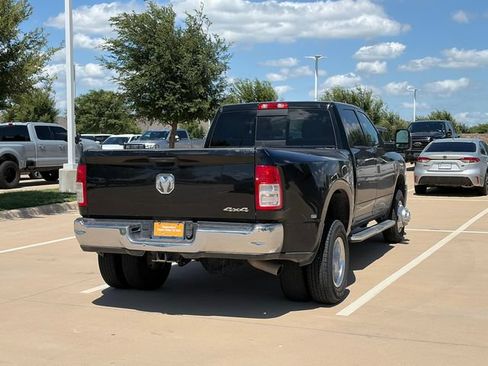 Used 2024 RAM 3500 Tradesman w/ Chrome Appearance Group AWD/4WD image 7