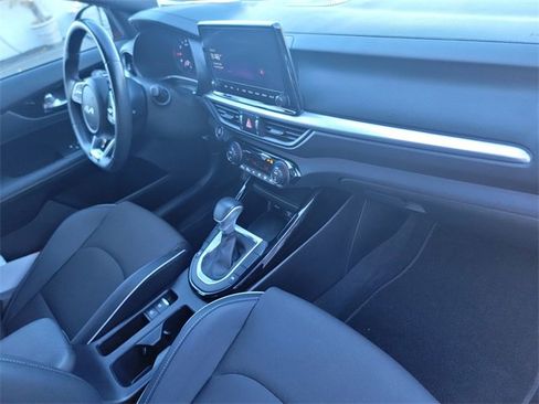 Used 2024 Kia Forte GT-Line image 20
