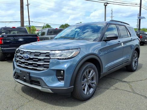 New 2026 Ford Explorer Active AWD/4WD image 3
