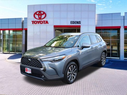 Certified 2024 Toyota Corolla Cross XLE FWD image 10