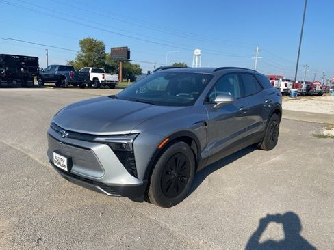 New 2026 Chevrolet Blazer EV LT image 2