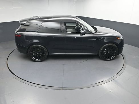 Used 2025 Land Rover Range Rover Sport SE AWD/4WD image 36