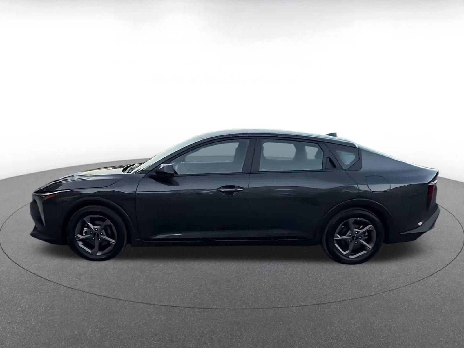 Used 2025 Kia K4 FWD image 8