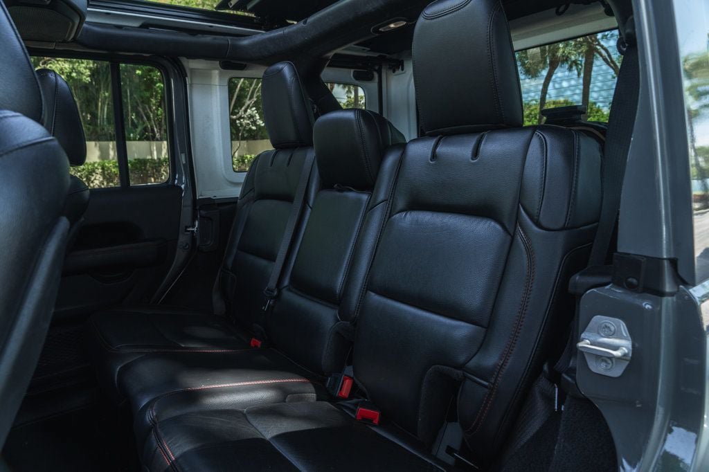 Used 2021 Jeep Wrangler Unlimited Rubicon AWD/4WD image 22