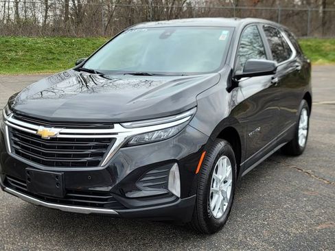 Certified 2024 Chevrolet Equinox LT image 3