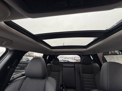 Used 2025 Mitsubishi Outlander SE image 21