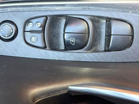 Used 2024 Nissan Sentra SR w/ SR Premium Package FWD image 12