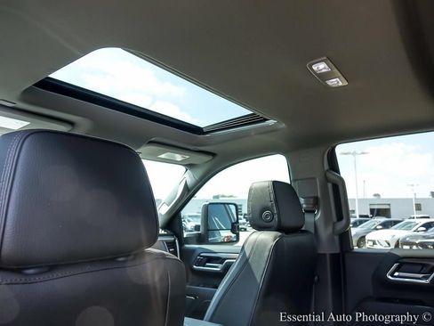 Used 2026 GMC Sierra 2500 Denali w/ Denali Reserve Package AWD/4WD image 13