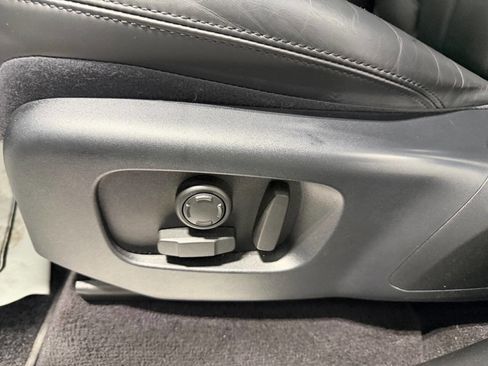 Used 2019 Land Rover Range Rover Sport HST image 30