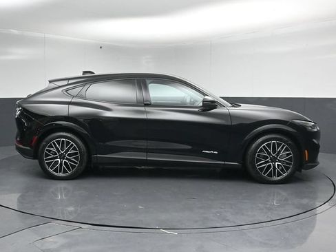 Certified 2025 Ford Mustang Mach-E Premium AWD/4WD image 8