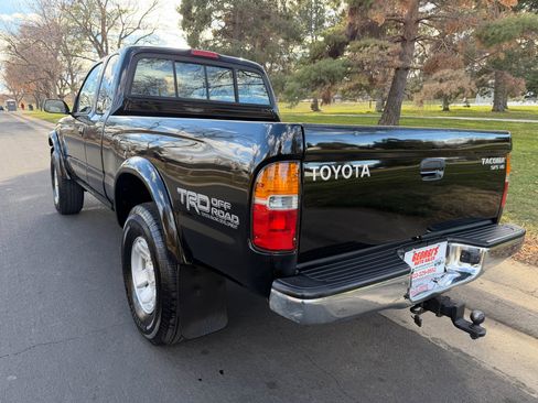 Used 1998 Toyota Tacoma 4x4 Xtracab V6 image 3