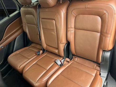 Used 2021 Lincoln Aviator Reserve w/ Elements Package Plus image 13