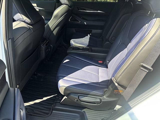 Certified 2026 INFINITI QX60 Sport w/ Dark Cargo Package AWD/4WD image 14