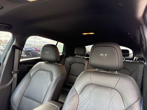 Used 2024 Buick Envista Sport Touring w/ Convenience I Package image 10