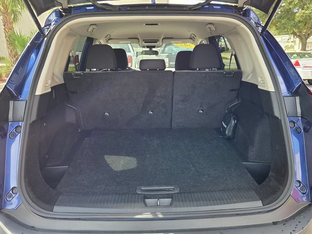 Used 2023 Nissan Rogue SV FWD image 13