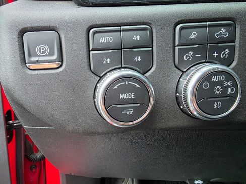 Certified 2025 GMC Sierra 1500 Elevation w/ Elevation Premium Package AWD/4WD image 24