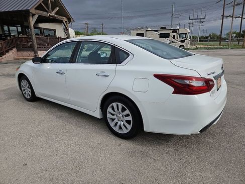 Used 2018 Nissan Altima 2.5 S image 4