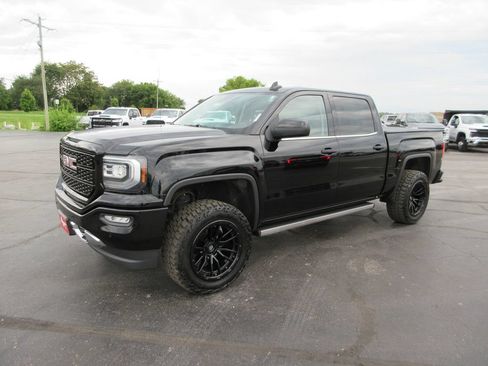 Used 2018 GMC Sierra 1500 Denali w/ Denali Ultimate Package AWD/4WD image 13