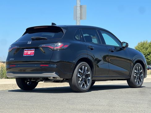 New 2026 Honda HR-V EX-L image 4